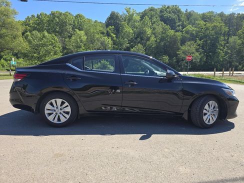 Used 2022 Nissan Sentra S FWD image 17