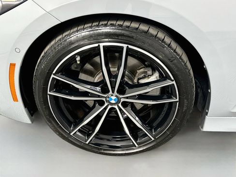 Used 2023 BMW 330i Sedan w/ M Sport Package RWD image 32