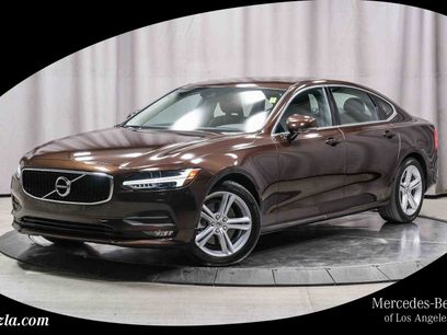 Used 2018 Volvo S90 T5 Momentum w/ Momentum Plus Package