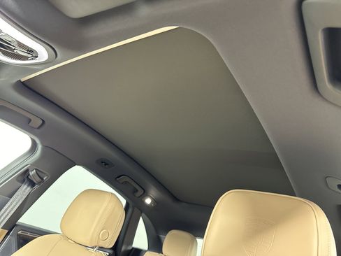 Certified 2025 Porsche Macan image 23