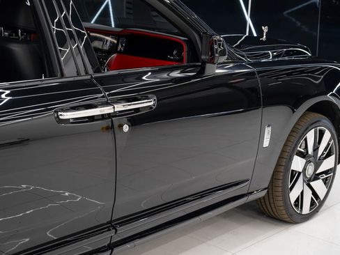 Used 2025 Rolls-Royce Cullinan image 10