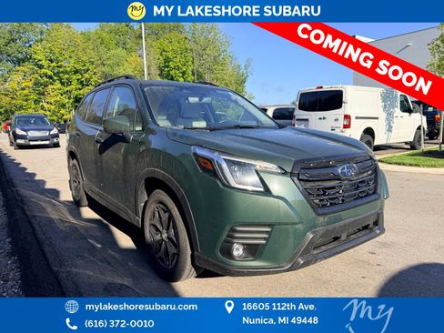 Used 2024 Subaru Forester Premium AWD/4WD image 1