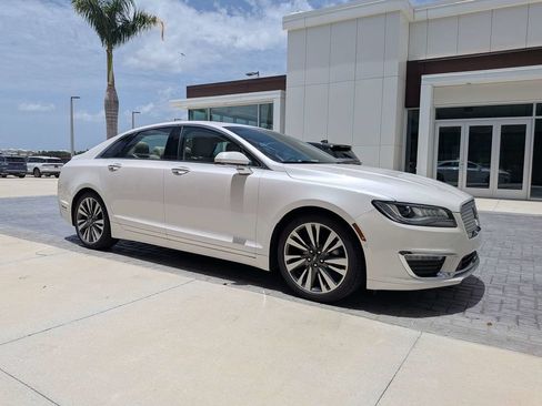 Certified 2019 Lincoln MKZ Reserve AWD/4WD image 2