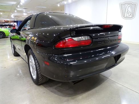 Used 1995 Chevrolet Camaro Z28 image 10
