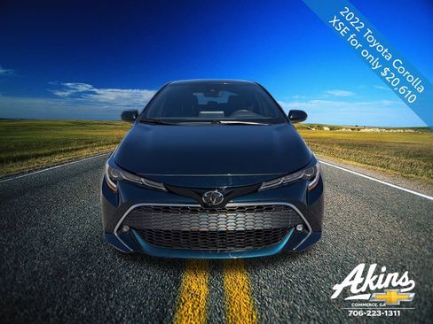 Used 2022 Toyota Corolla XSE image 2