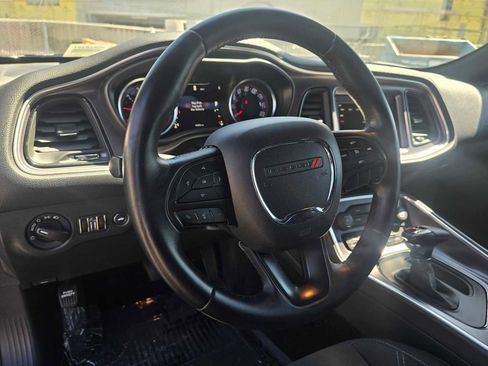 Used 2018 Dodge Challenger SXT RWD image 21