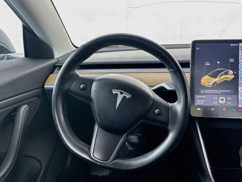 Used 2018 Tesla Model 3 Mid Range RWD image 17