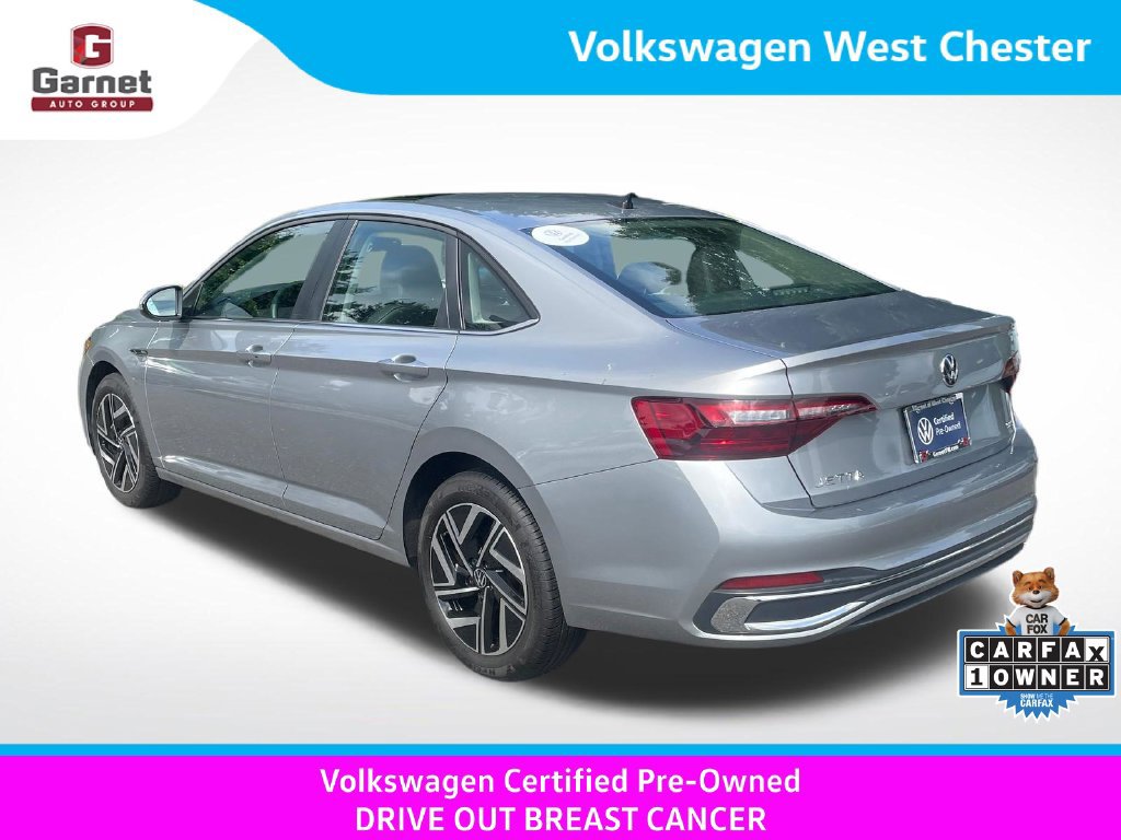 Certified 2024 Volkswagen Jetta SEL FWD image 3