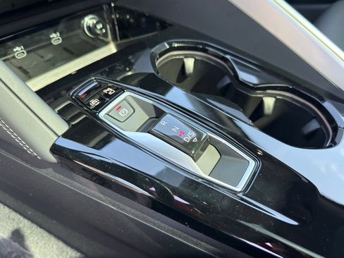 Used 2025 Audi Q5 Premium w/ Premium Plus AWD/4WD image 15