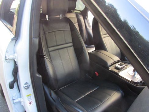 Used 2020 Land Rover Range Rover Evoque S image 65