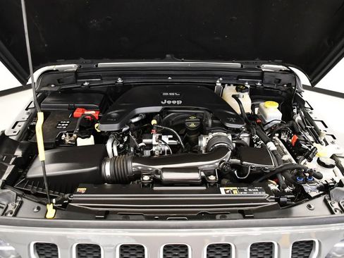 Used 2021 Jeep Wrangler Unlimited Sahara image 10