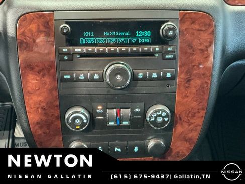 Used 2013 Chevrolet Avalanche LS w/ All-Star Edition RWD image 25