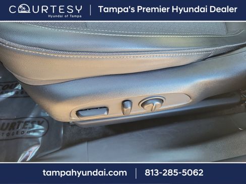 Used 2022 Buick Encore GX Select image 17