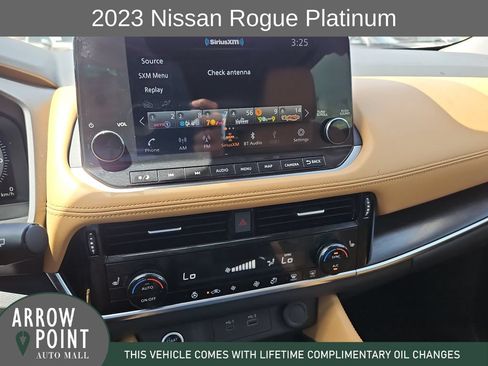 Used 2023 Nissan Rogue Platinum AWD/4WD image 25