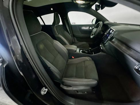 Used 2023 Volvo C40 P8 Recharge Plus image 30