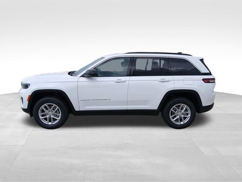 New 2026 Jeep Grand Cherokee Laredo X image 2