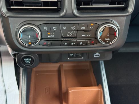 Used 2024 Ford Maverick Lariat FWD image 18