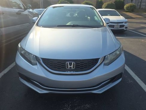 Used 2013 Honda Civic LX image 2