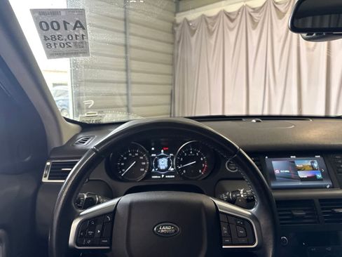 Used 2018 Land Rover Discovery Sport HSE AWD/4WD image 24