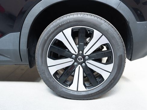 Used 2023 Volvo XC40 Recharge Plus AWD/4WD image 18