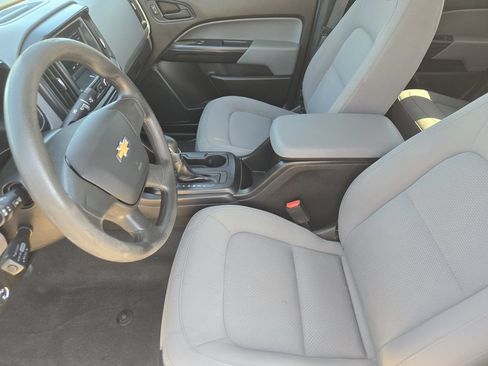 Used 2022 Chevrolet Colorado W/T AWD/4WD image 14