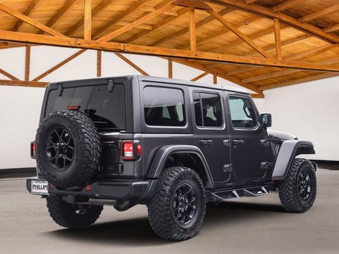 Used 2024 Jeep Wrangler Unlimited Sport AWD/4WD image 5