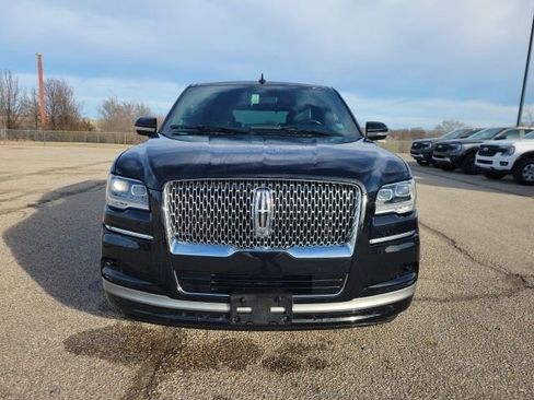 Used 2024 Lincoln Navigator Premiere image 21