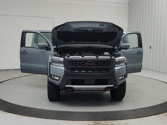 Used 2025 Nissan Frontier PRO-4X w/ Interior Protection Package AWD/4WD image 11