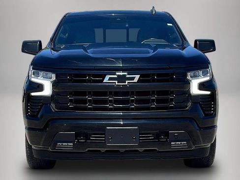 Used 2022 Chevrolet Silverado 1500 RST w/ Convenience Package II RWD image 3