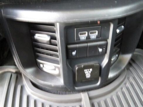 Used 2022 RAM 3500 Laramie image 13