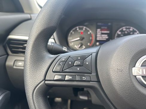 Used 2025 Nissan Altima 2.5 S image 16