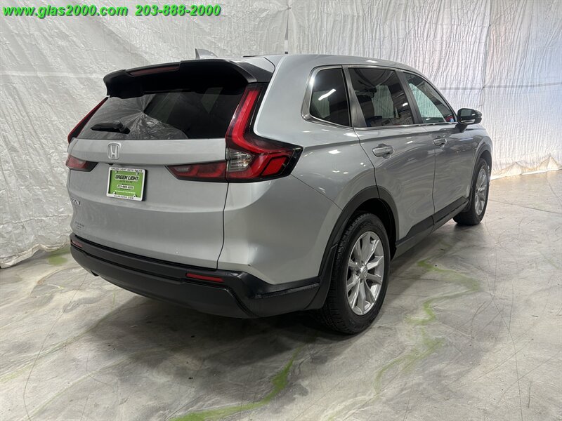 Used 2023 Honda CR-V EX image 8