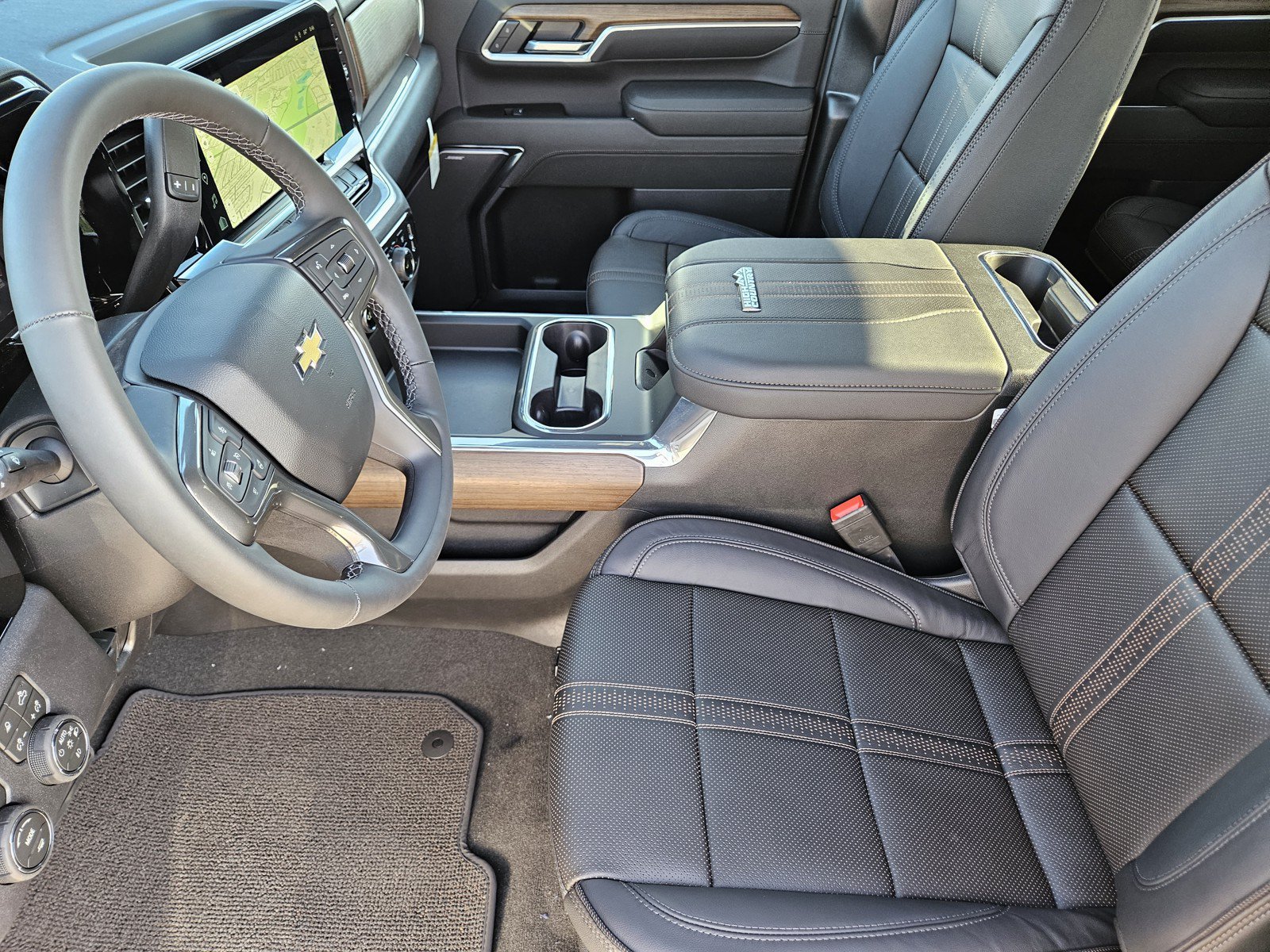 New 2026 Chevrolet Silverado 2500 High Country w/ High Country Premium Package AWD/4WD image 9