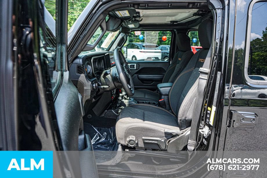 Used 2026 Jeep Gladiator Mojave AWD/4WD image 18