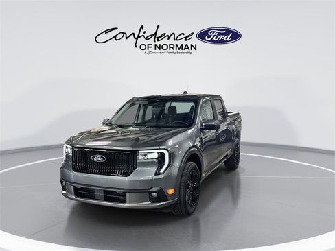 New 2026 Ford Maverick Lobo image 3