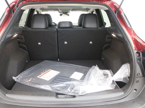 New 2026 Nissan Kicks SR w/ SR Premium Package image 18