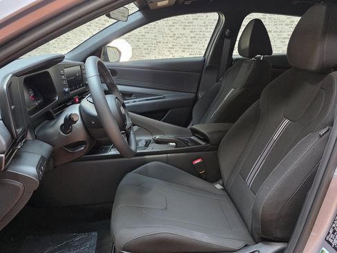 New 2026 Hyundai Elantra SEL Sport image 25