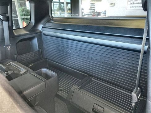 Used 2025 Toyota Tacoma SR5 image 22