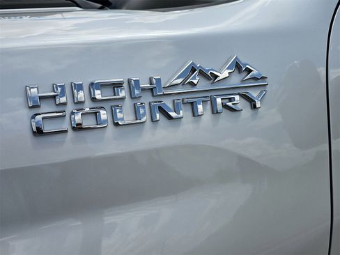 New 2025 Chevrolet Silverado 2500 High Country w/ Technology Package image 32