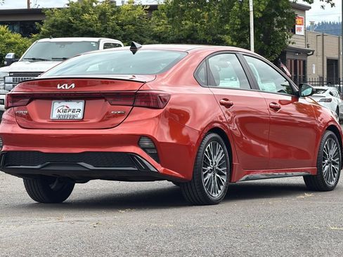 Used 2022 Kia Forte GT-Line w/ GT-Line Premium Package FWD image 4