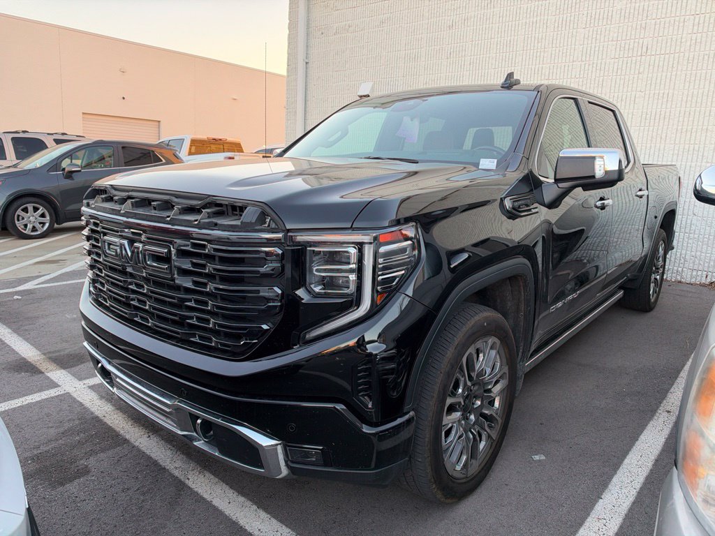 Used 2023 GMC Sierra 1500 Denali Ultimate AWD/4WD image 3