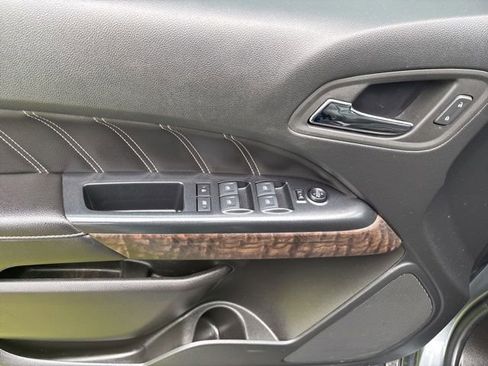 Used 2022 GMC Canyon Denali AWD/4WD image 18
