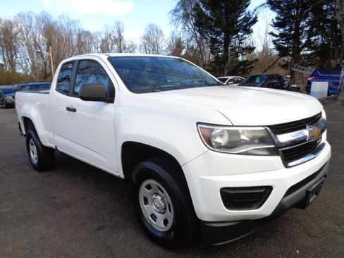 Used 2015 Chevrolet Colorado W/T image 3