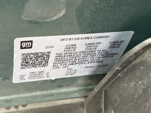 Used 2025 Chevrolet Trax LT FWD image 38