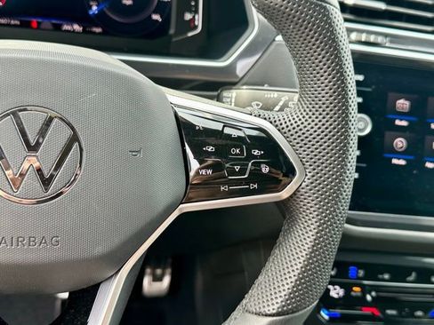 Used 2024 Volkswagen Tiguan SEL R-Line image 37