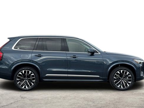 New 2026 Volvo XC90 B5 Plus w/ Protection Package AWD/4WD image 8