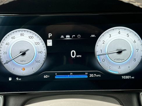 Used 2024 Hyundai Elantra SEL w/ Convenience Package FWD image 24