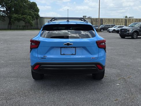 Used 2024 Chevrolet Trax RS w/ Driver Confidence Package FWD image 7