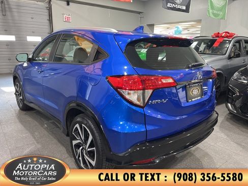 Used 2019 Honda HR-V Sport image 4
