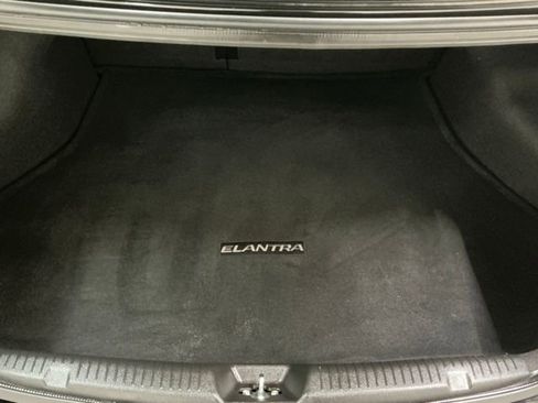 Used 2013 Hyundai Elantra Limited w/ Technology Pkg image 17